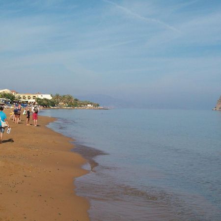 Kato Stalos Beach Exterior foto