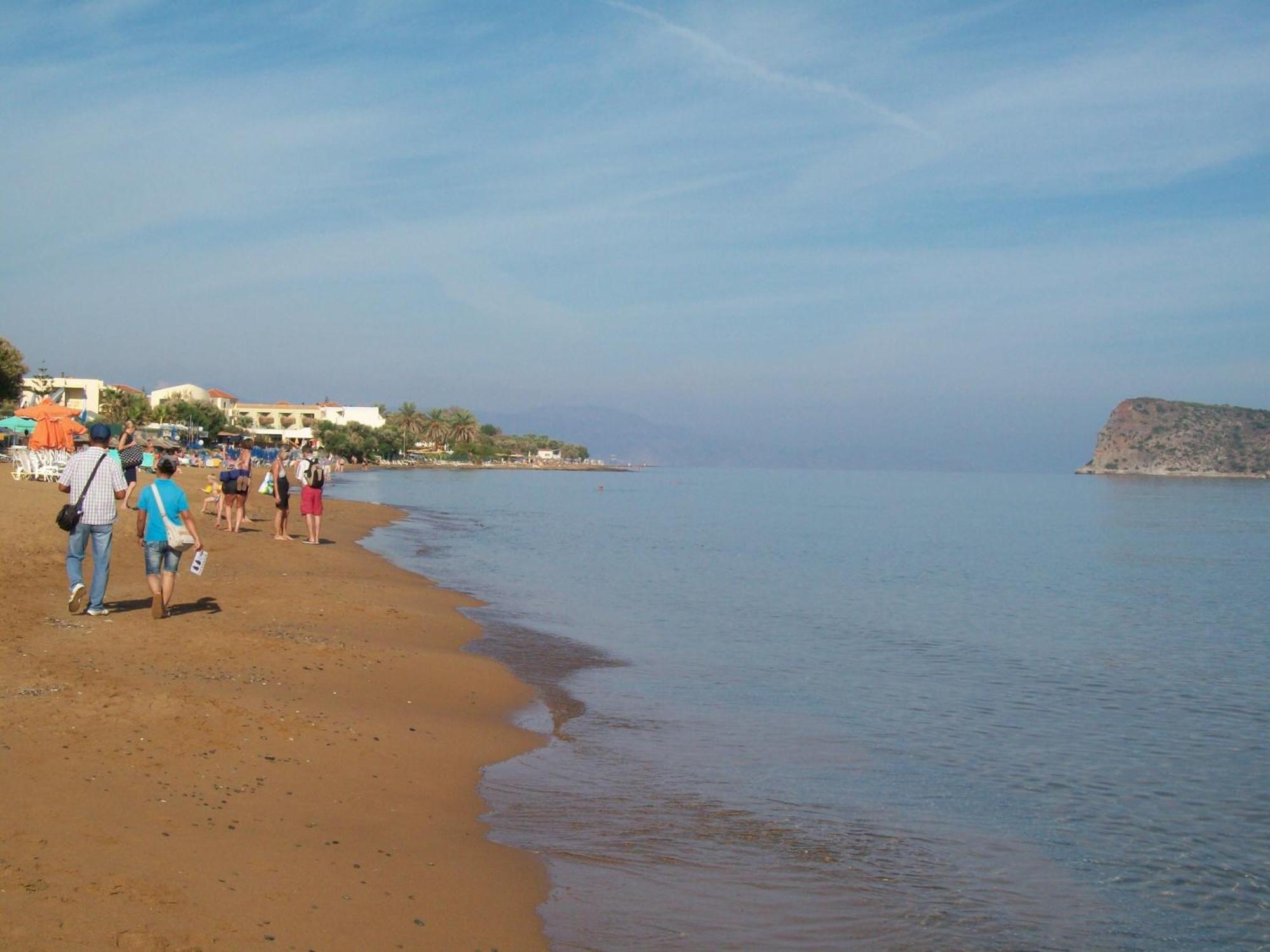 Kato Stalos Beach Exterior foto