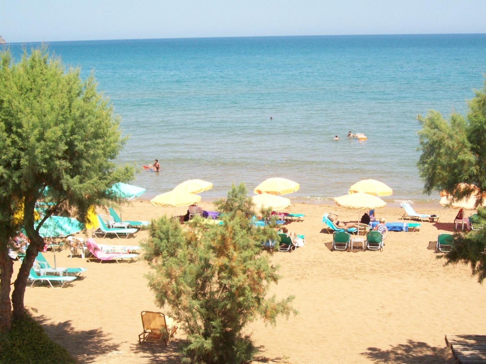 Kato Stalos Beach Exterior foto