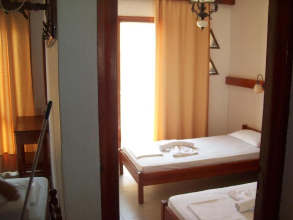 Kato Stalos Beach Habitación foto