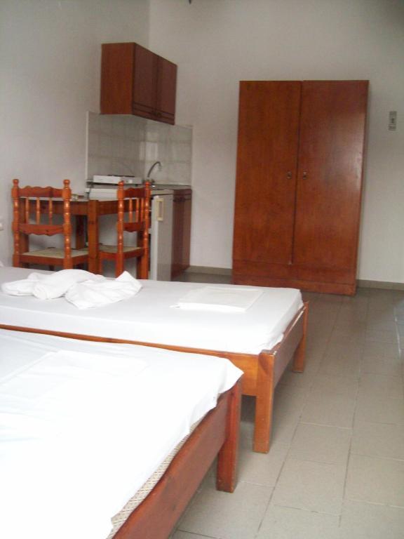 Kato Stalos Beach Habitación foto