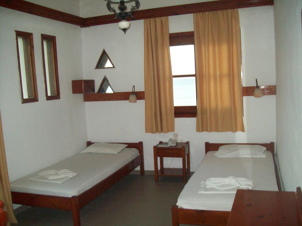 Kato Stalos Beach Exterior foto